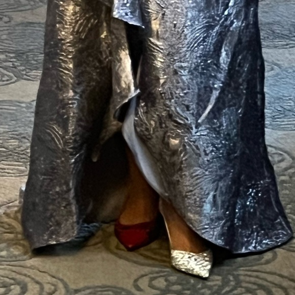 Xscape Metallic Gray Off-Shoulder High-Low Ruffle Gown - Picture 11 of 16